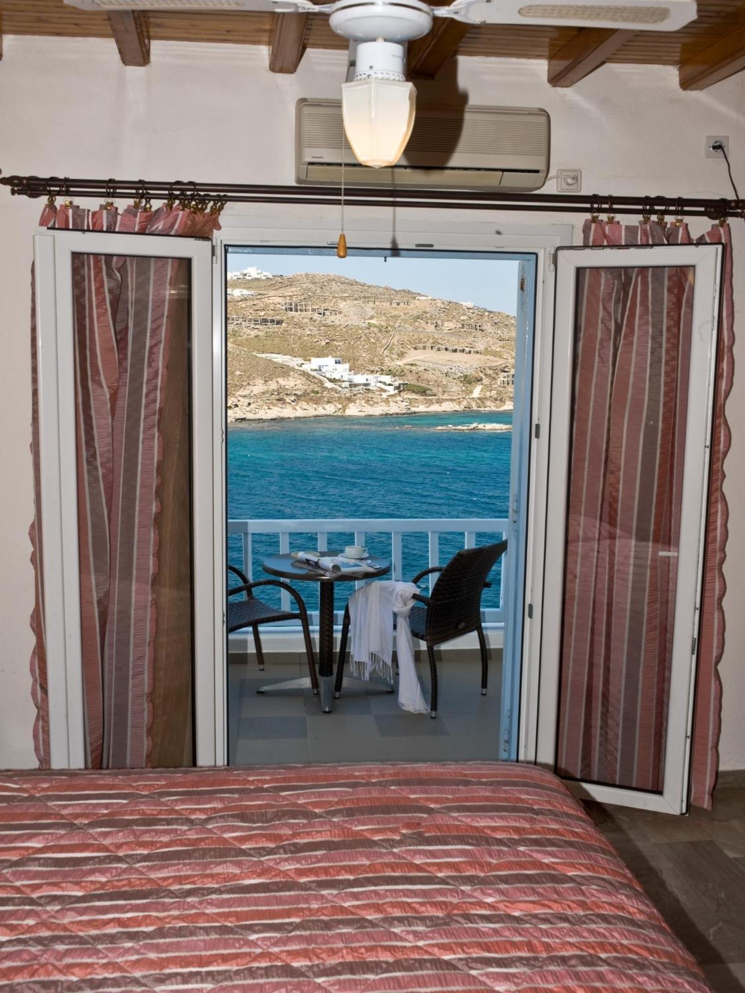 Vana Holidays Ornos  Chambre photo