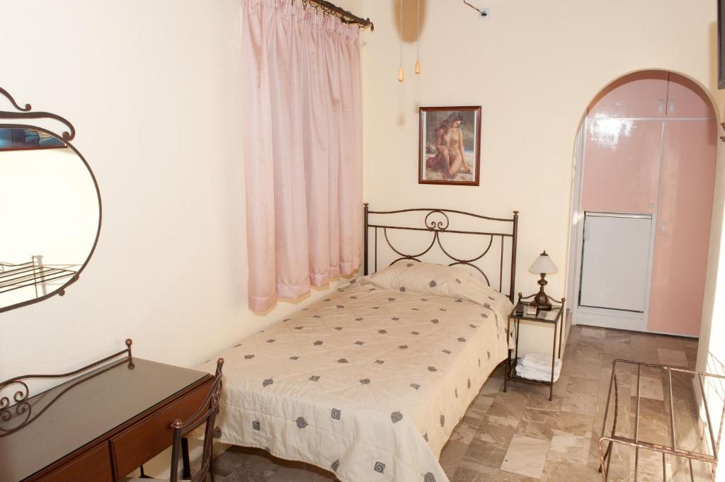 Vana Holidays Ornos  Chambre photo