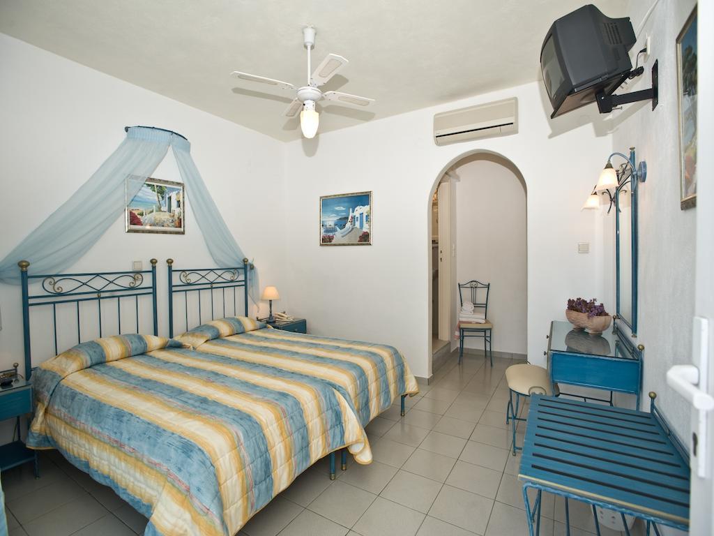 Vana Holidays Ornos  Chambre photo