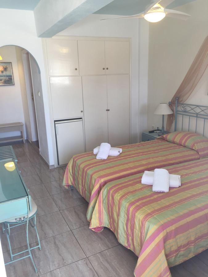 Vana Holidays Ornos  Extérieur photo