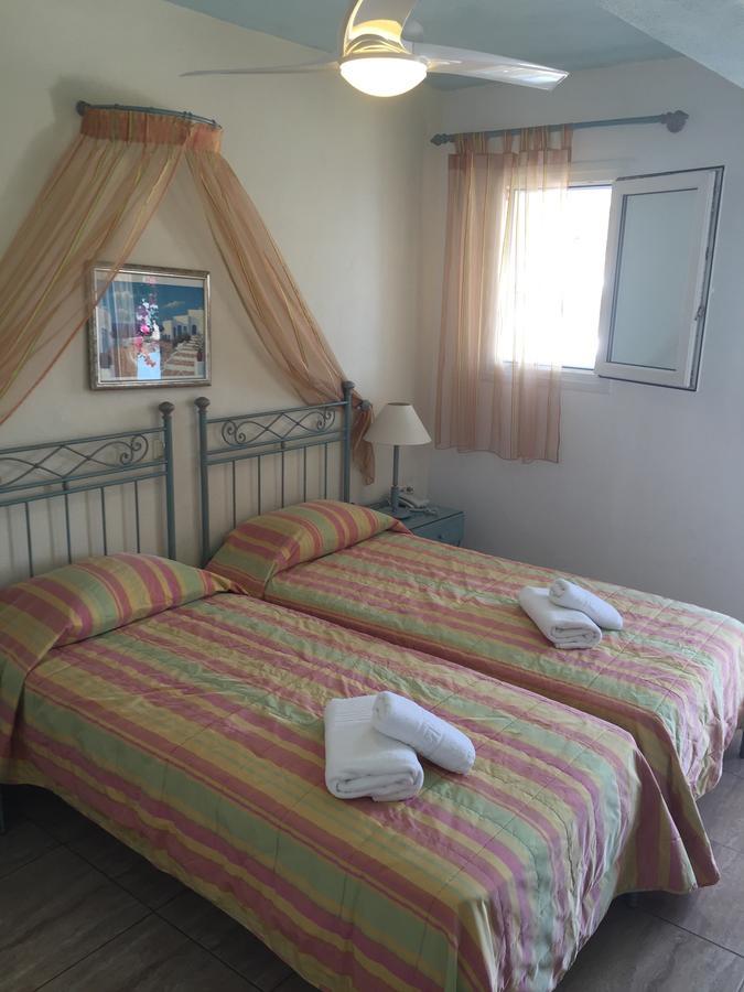 Vana Holidays Ornos  Extérieur photo